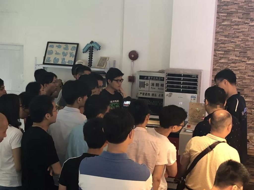 紛紛圍觀，一睹樂造匠真容，更令人贊嘆的還是它的性能。
